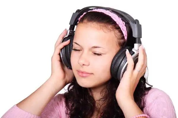 6 maneras de no escuchar lo que te dicen - Brenda Gendin