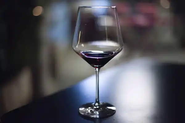 El vaso medio lleno del trabajo que no te gusta - Gastón Krasny