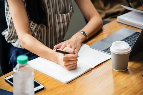 ¿Querés comer sano en el trabajo? 7 Consejos prácticos - Coaching Nutricional