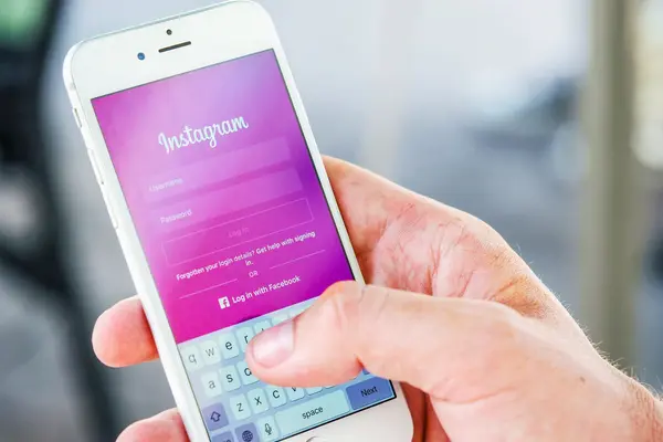 ¿Importa el texto que acompaña a las imágenes de Instagram? - Flimper