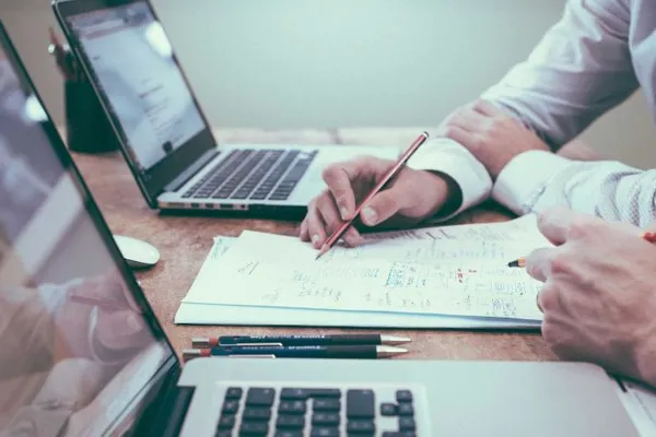Mibucle en Perfil:  Tomar decisiones estratégicas en momentos de crisis - Mibucle