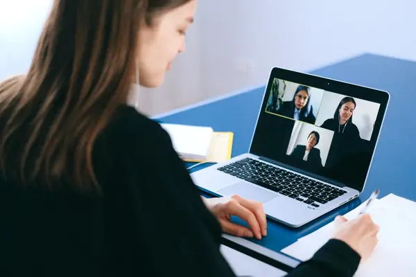 Cinco recomendaciones para las empresas en tiempos de modelo híbrido - Amanda Marton Ramaciotti 